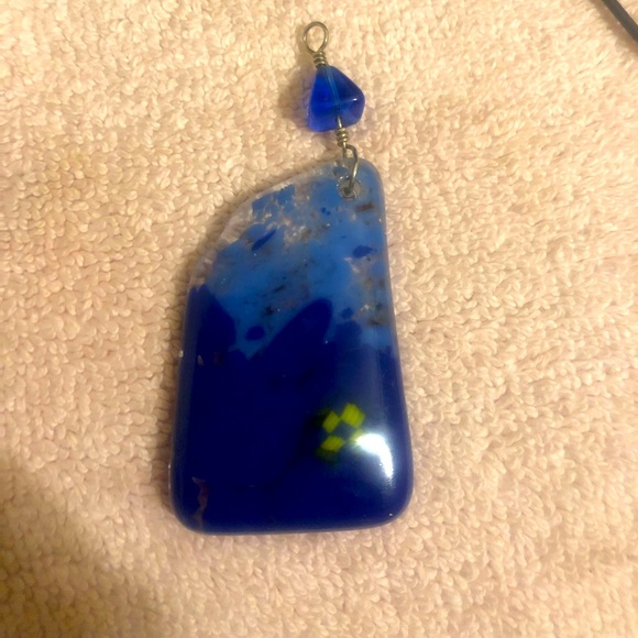 Handmade blown glass focal foot necklace with 18k gold filled wire. - Picture 1 of 1